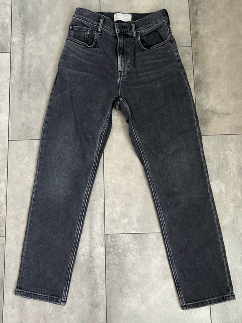 Everlane the cheeky Jean in washed charcoal black 26 crop